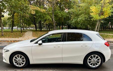 Mercedes-Benz A-Класс, 2019 год, 2 450 000 рублей, 7 фотография