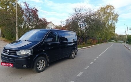 Volkswagen Multivan T5, 2011 год, 2 000 000 рублей, 4 фотография