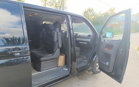 Volkswagen Multivan T5, 2011 год, 2 000 000 рублей, 24 фотография