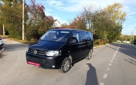 Volkswagen Multivan T5, 2011 год, 2 000 000 рублей, 38 фотография
