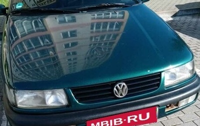 Volkswagen Passat B4, 1996 год, 250 000 рублей, 1 фотография