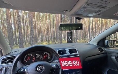 Volkswagen Polo VI (EU Market), 2017 год, 1 310 000 рублей, 5 фотография