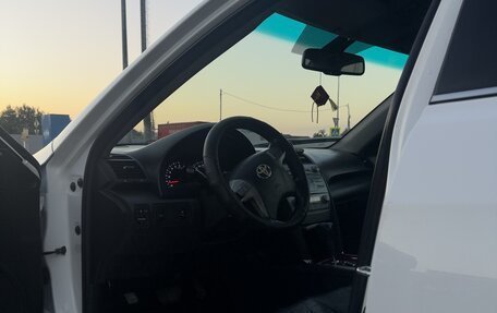 Toyota Camry, 2011 год, 1 450 000 рублей, 2 фотография