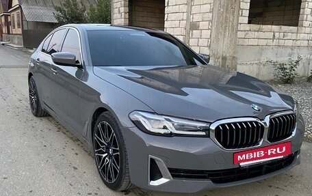 BMW 5 серия, 2022 год, 4 550 000 рублей, 2 фотография