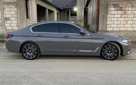 BMW 5 серия, 2022 год, 4 550 000 рублей, 7 фотография