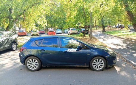 Opel Astra J, 2011 год, 500 000 рублей, 3 фотография