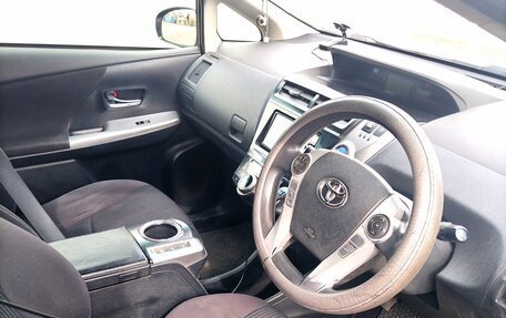 Toyota Prius Alpha I (ZVW40/41), 2015 год, 1 550 000 рублей, 8 фотография