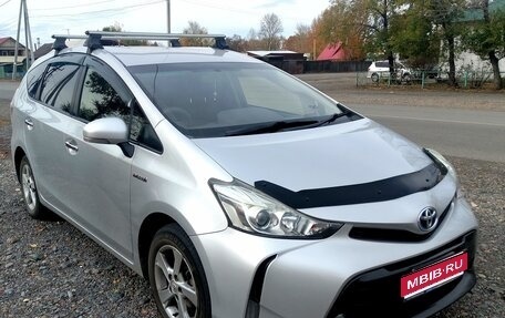 Toyota Prius Alpha I (ZVW40/41), 2015 год, 1 550 000 рублей, 1 фотография