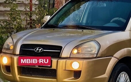 Hyundai Tucson III, 2004 год, 750 000 рублей, 2 фотография