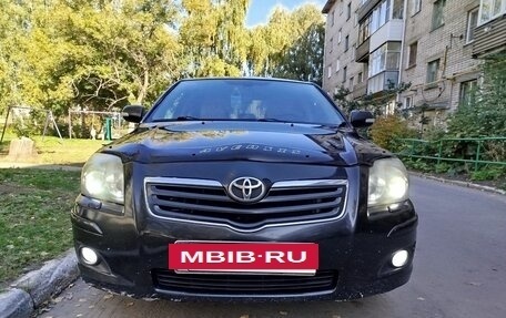 Toyota Avensis III рестайлинг, 2005 год, 850 000 рублей, 3 фотография
