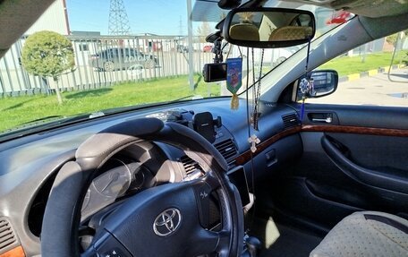 Toyota Avensis III рестайлинг, 2005 год, 850 000 рублей, 28 фотография