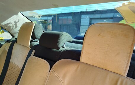 Toyota Avensis III рестайлинг, 2005 год, 850 000 рублей, 30 фотография