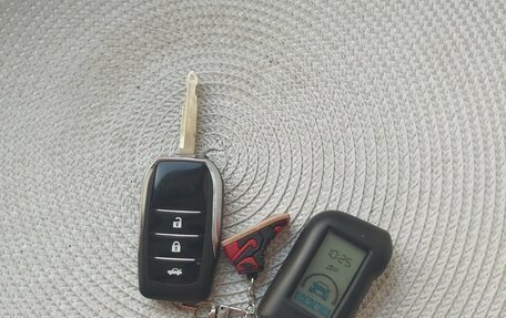 Toyota Avensis III рестайлинг, 2005 год, 850 000 рублей, 40 фотография