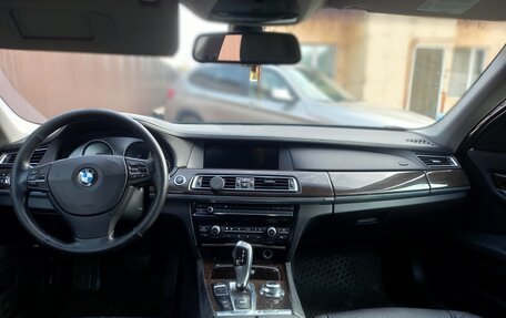 BMW 7 серия, 2011 год, 1 350 000 рублей, 9 фотография