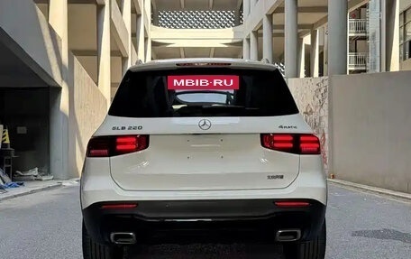 Mercedes-Benz GLB, 2024 год, 4 900 000 рублей, 7 фотография