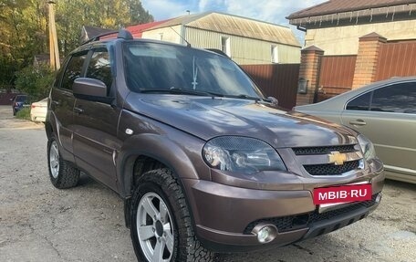 Chevrolet Niva I рестайлинг, 2019 год, 910 000 рублей, 4 фотография