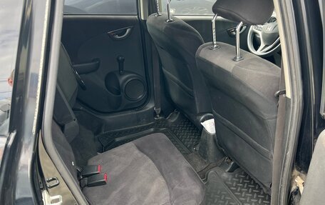 Honda Jazz II рестайлинг, 2009 год, 800 000 рублей, 16 фотография