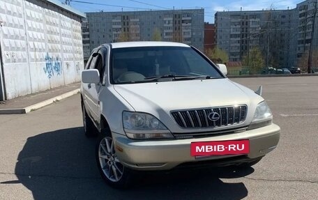 Toyota Harrier, 1998 год, 700 000 рублей, 14 фотография