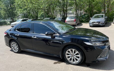 Toyota Camry, 2018 год, 2 450 000 рублей, 3 фотография