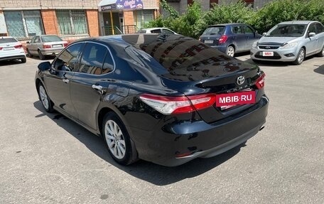 Toyota Camry, 2018 год, 2 450 000 рублей, 8 фотография