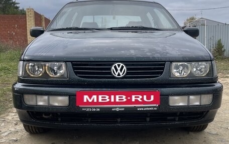 Volkswagen Passat B4, 1996 год, 479 000 рублей, 2 фотография