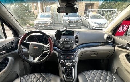 Chevrolet Orlando I, 2011 год, 695 000 рублей, 4 фотография