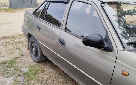 Daewoo Nexia I рестайлинг, 2001 год, 100 000 рублей, 5 фотография