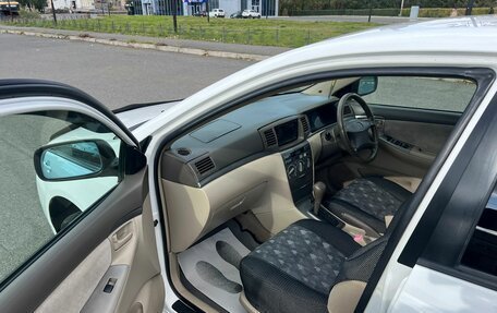 Toyota Corolla, 2005 год, 799 999 рублей, 10 фотография