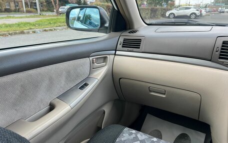 Toyota Corolla, 2005 год, 799 999 рублей, 15 фотография