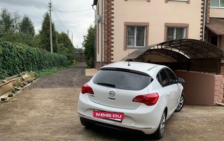 Opel Astra J, 2013 год, 780 000 рублей, 5 фотография