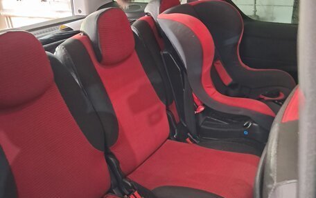 Peugeot Partner II рестайлинг 2, 2011 год, 700 000 рублей, 8 фотография