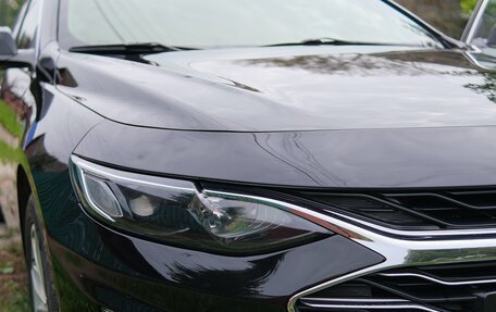 Chevrolet Malibu IX, 2021 год, 1 830 000 рублей, 2 фотография