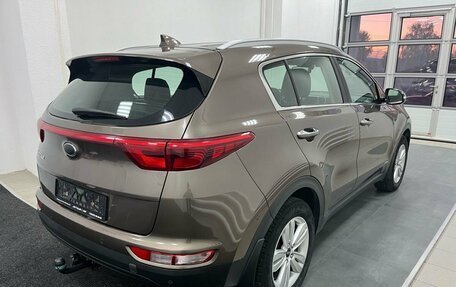 KIA Sportage IV рестайлинг, 2018 год, 2 099 000 рублей, 5 фотография