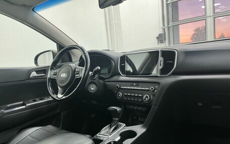 KIA Sportage IV рестайлинг, 2018 год, 2 099 000 рублей, 17 фотография