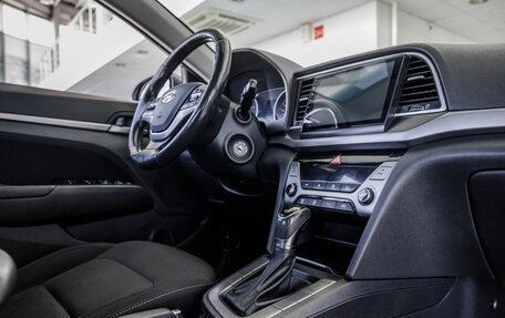 Hyundai Elantra VI рестайлинг, 2018 год, 1 528 000 рублей, 25 фотография