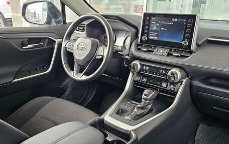 Toyota RAV4, 2021 год, 3 399 000 рублей, 5 фотография