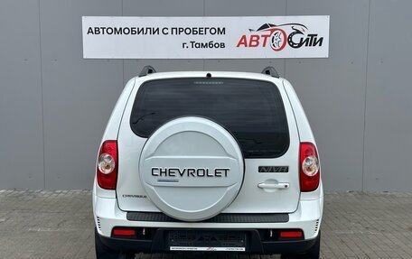 Chevrolet Niva I рестайлинг, 2014 год, 652 000 рублей, 6 фотография