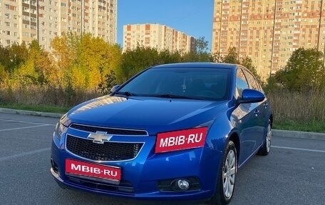 Chevrolet Cruze II, 2011 год, 895 000 рублей, 1 фотография