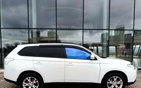 Mitsubishi Outlander III рестайлинг 3, 2012 год, 1 300 000 рублей, 4 фотография