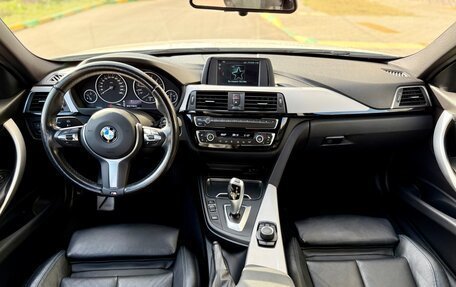 BMW 3 серия, 2018 год, 2 300 000 рублей, 19 фотография