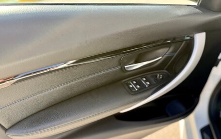 BMW 3 серия, 2018 год, 2 300 000 рублей, 23 фотография
