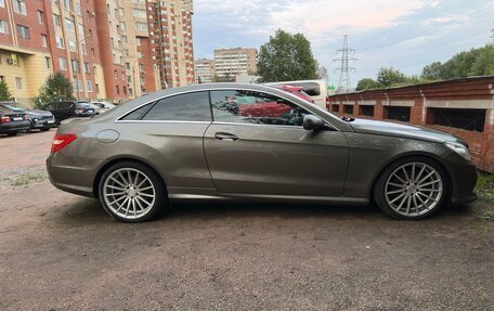 Mercedes-Benz E-Класс, 2009 год, 999 000 рублей, 5 фотография