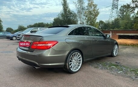 Mercedes-Benz E-Класс, 2009 год, 999 000 рублей, 6 фотография
