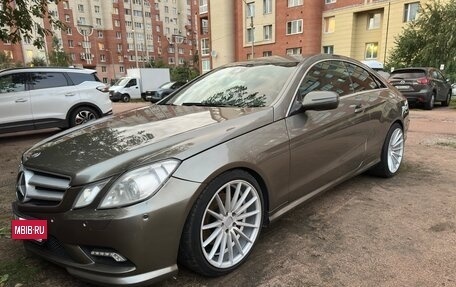 Mercedes-Benz E-Класс, 2009 год, 999 000 рублей, 2 фотография