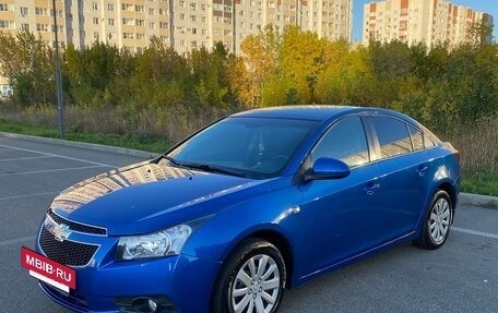 Chevrolet Cruze II, 2011 год, 895 000 рублей, 8 фотография