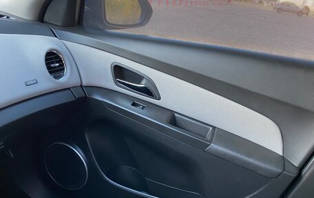 Chevrolet Cruze II, 2011 год, 895 000 рублей, 12 фотография