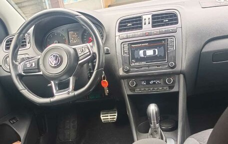 Volkswagen Polo VI (EU Market), 2018 год, 900 000 рублей, 9 фотография