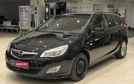 Opel Astra J, 2011 год, 599 000 рублей, 1 фотография