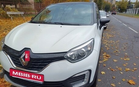 Renault Kaptur I рестайлинг, 2017 год, 1 150 000 рублей, 2 фотография