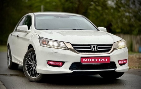 Honda Accord IX рестайлинг, 2013 год, 1 700 000 рублей, 1 фотография